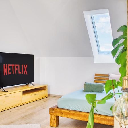 Luxus Apartment! Kueche, Balkon, Netflix, Parkplatz - 8 Personen Ilmmunster Eksteriør bilde