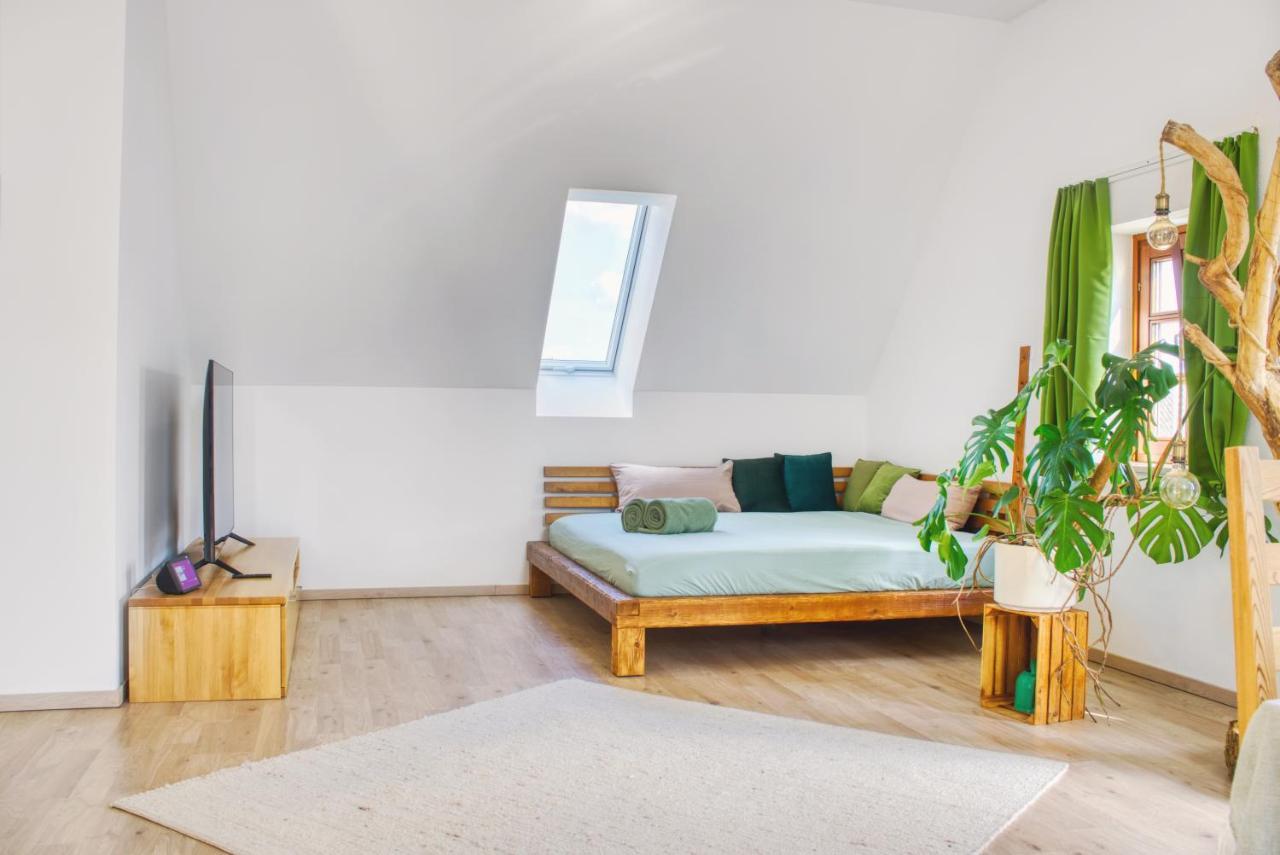 Luxus Apartment! Kueche, Balkon, Netflix, Parkplatz - 8 Personen Ilmmunster Eksteriør bilde