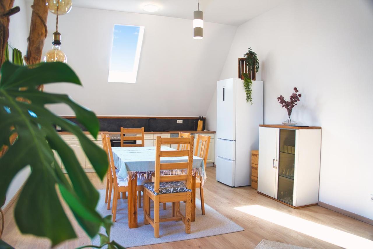 Luxus Apartment! Kueche, Balkon, Netflix, Parkplatz - 8 Personen Ilmmunster Eksteriør bilde