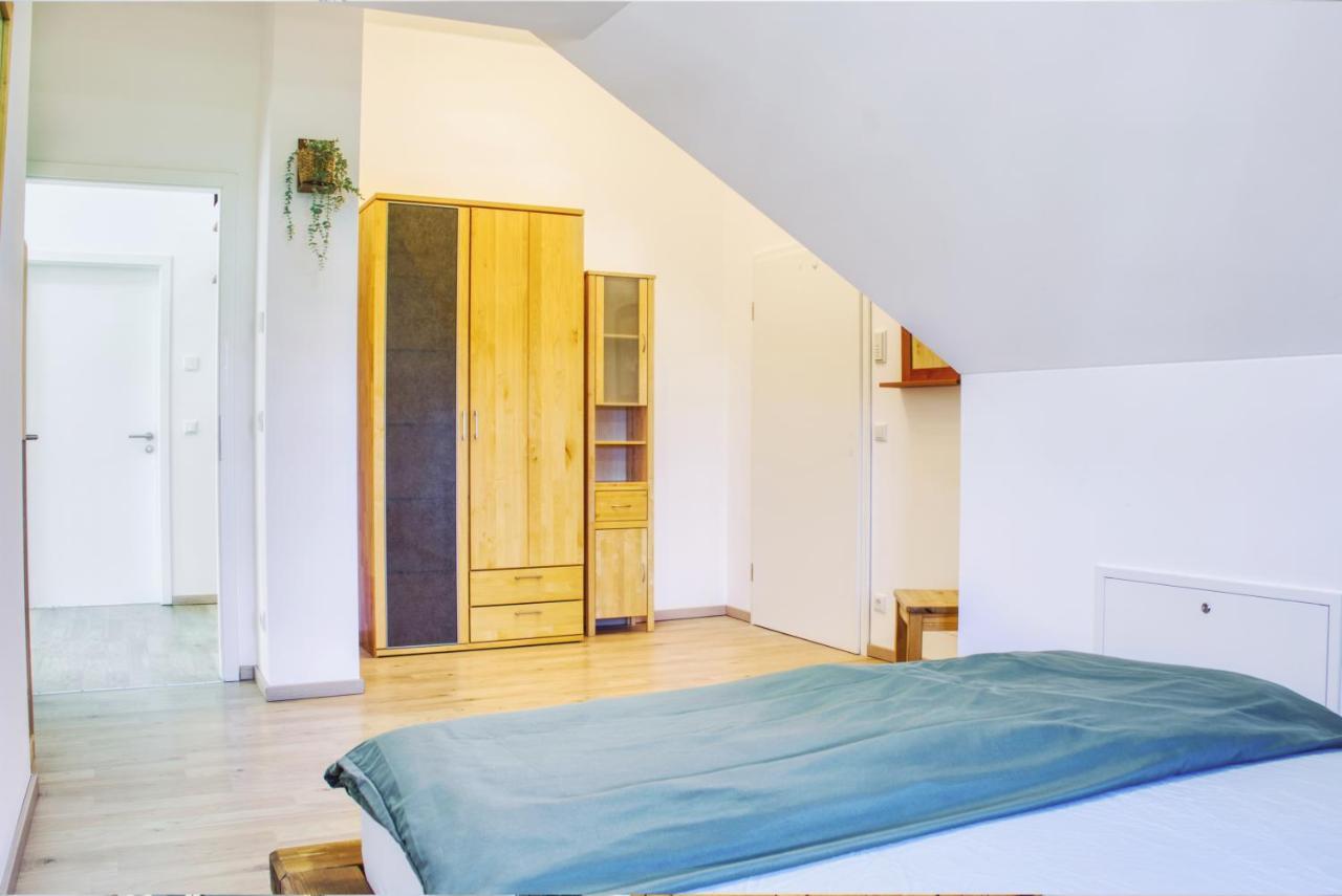 Luxus Apartment! Kueche, Balkon, Netflix, Parkplatz - 8 Personen Ilmmunster Eksteriør bilde